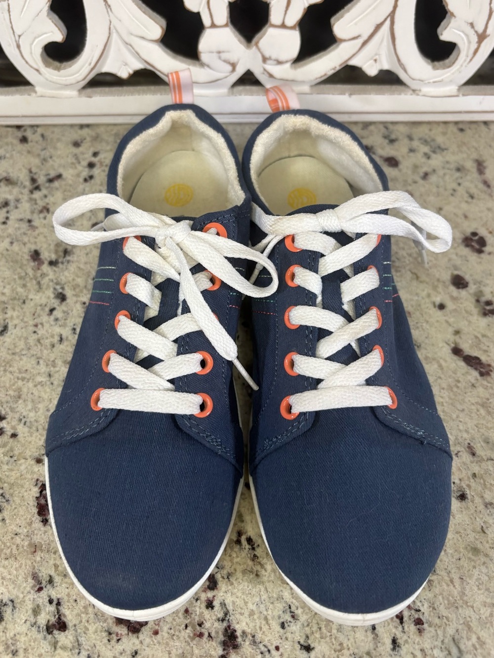 Vionic Beach Stinson Navy Canvas Lace Up Sneakers Size 7